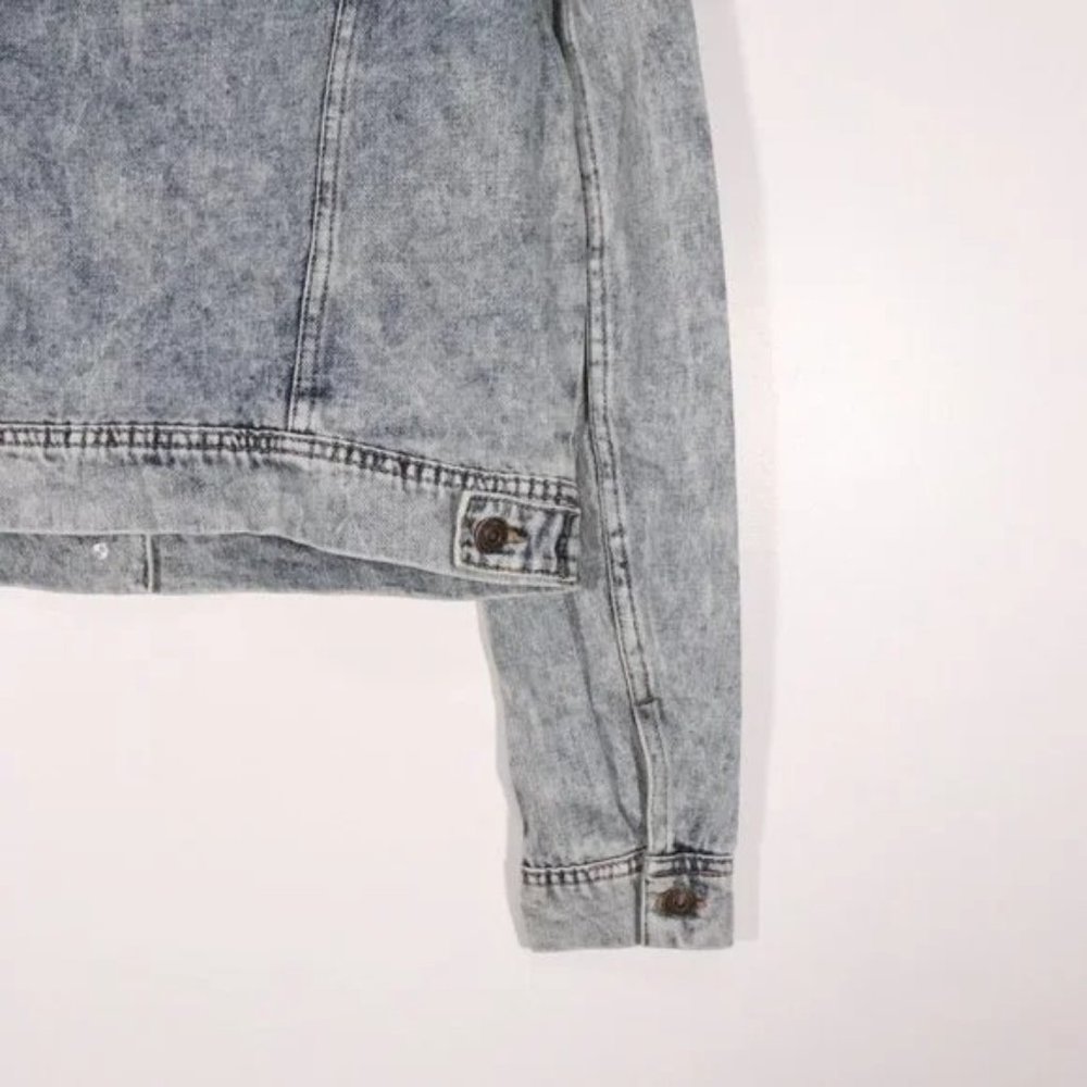 Free People Light Wash Denim Jean Jacket - Pale Blue - Picture 14 of 14